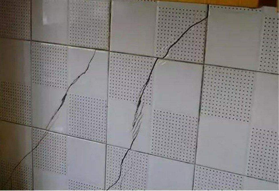 瓷砖空鼓解决办法(瓷砖空鼓最佳补救方法 建材) 瓷砖空鼓解决办法(瓷砖空鼓最佳补救方法 建材)